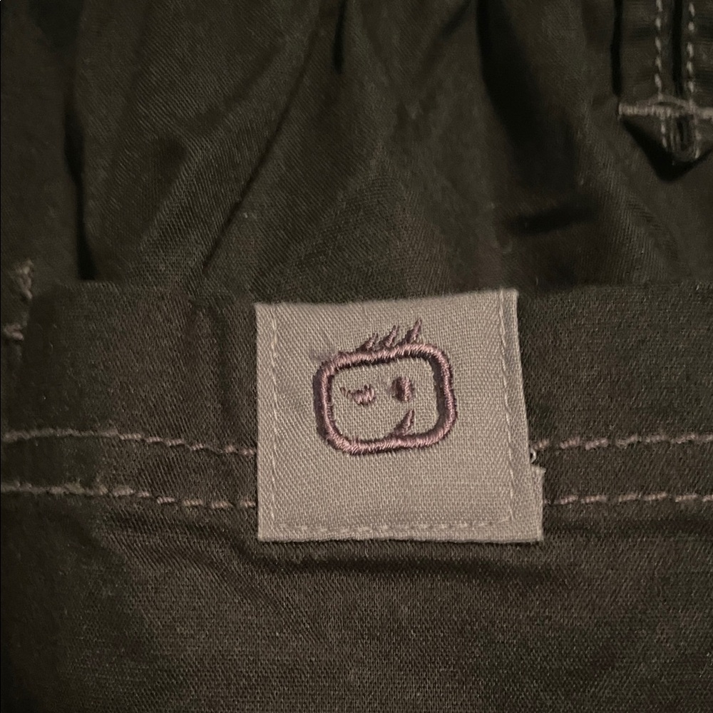 Unisex Black Cargo Scrub Pants - Picture 2 of 8